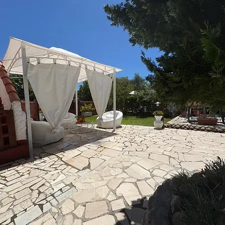 Dom wakacyjny Gino Santa Lucia (Sardinia)