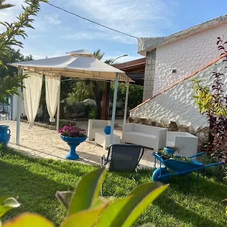 Ferienhaus Gino Santa Lucia (Sardinia)